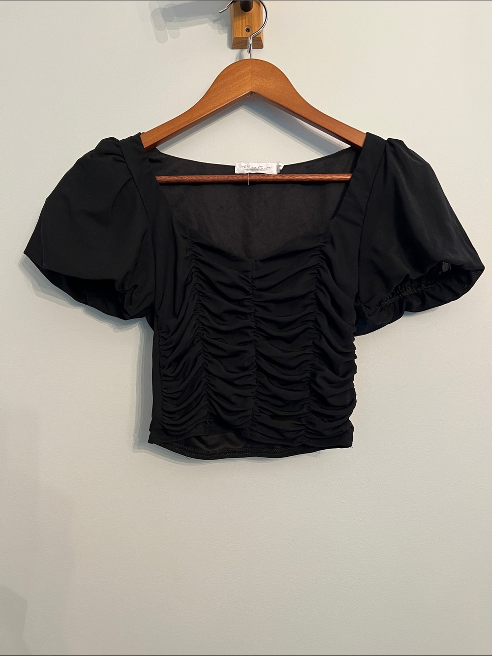 Ruched Puff-Sleeve Crop Top - Black